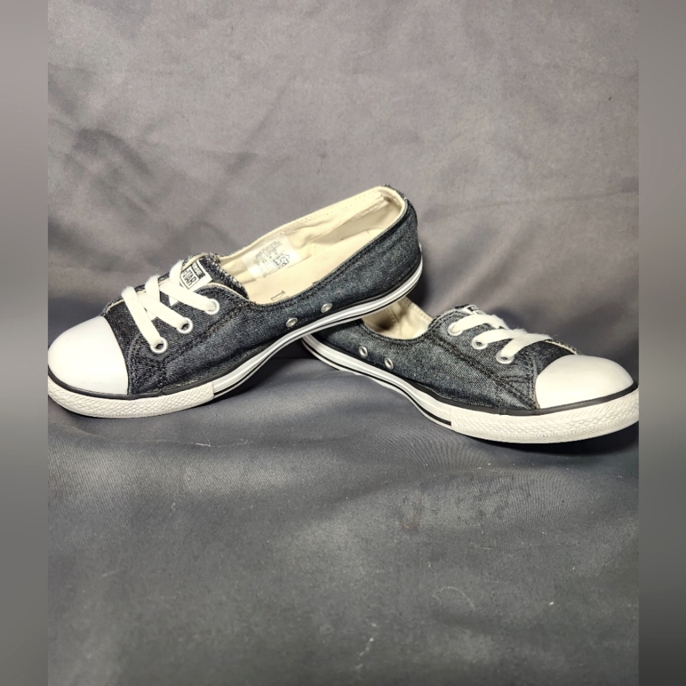 Converse women's slip on gray jean sneakers